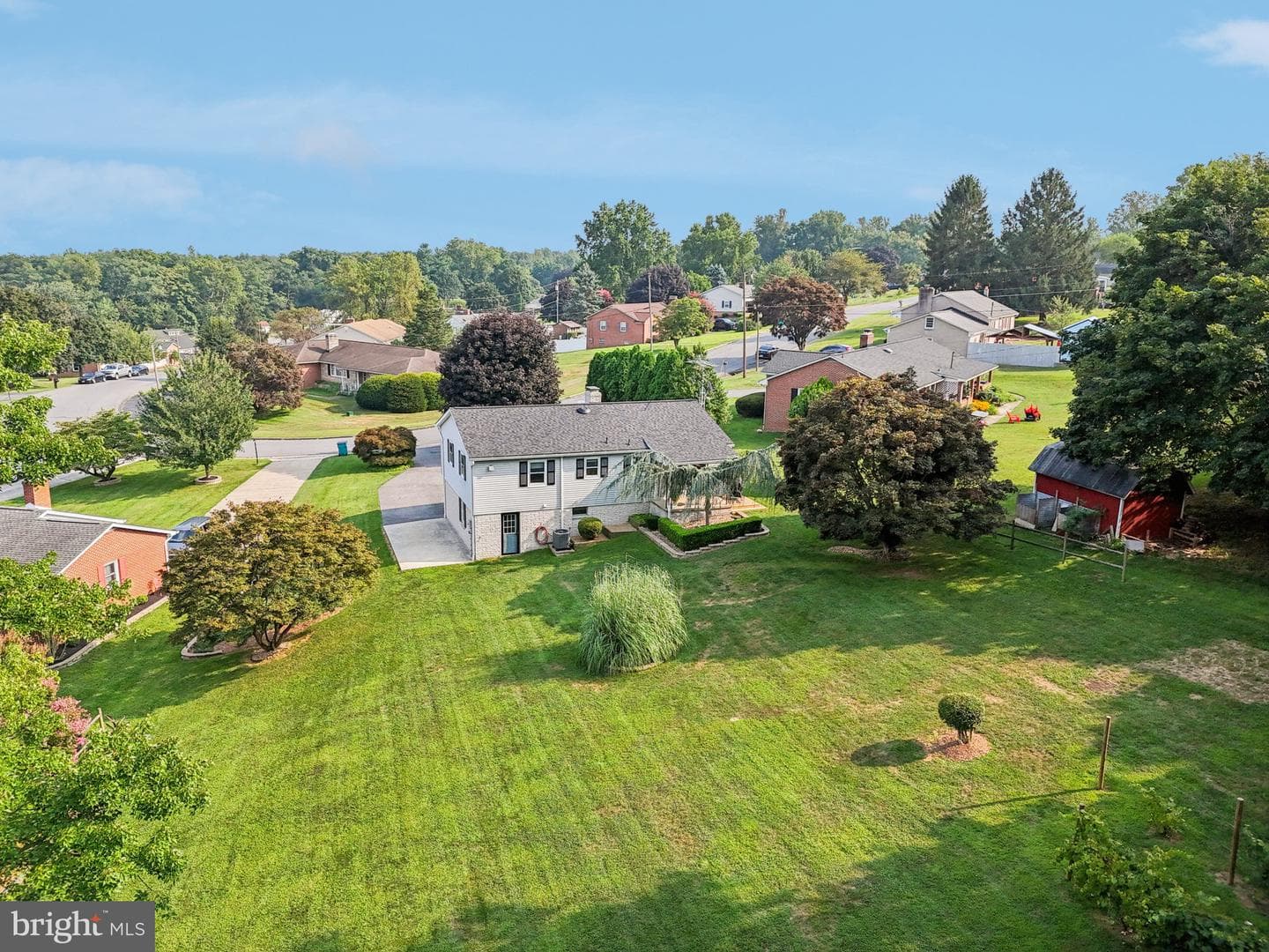 13714 Hillside Avenue photo 46