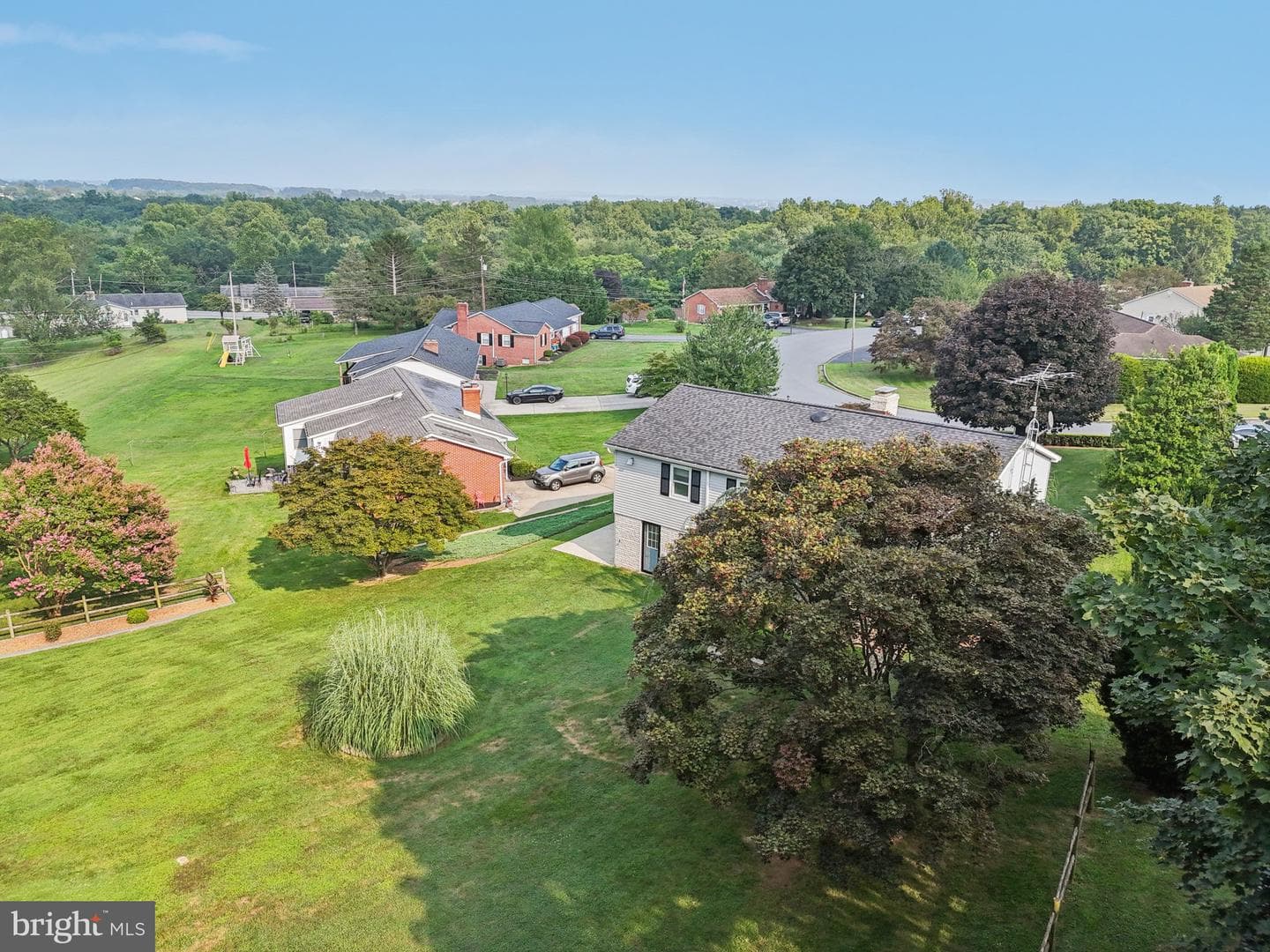 13714 Hillside Avenue photo 48