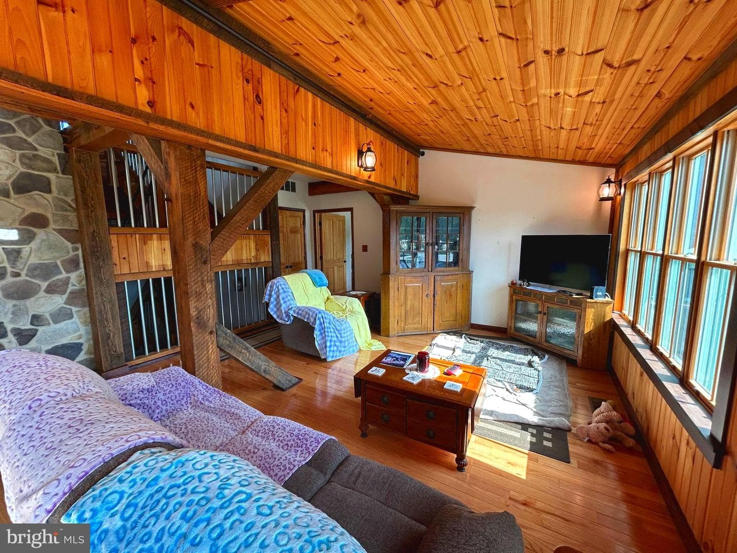 14301 Tower Road photo 17