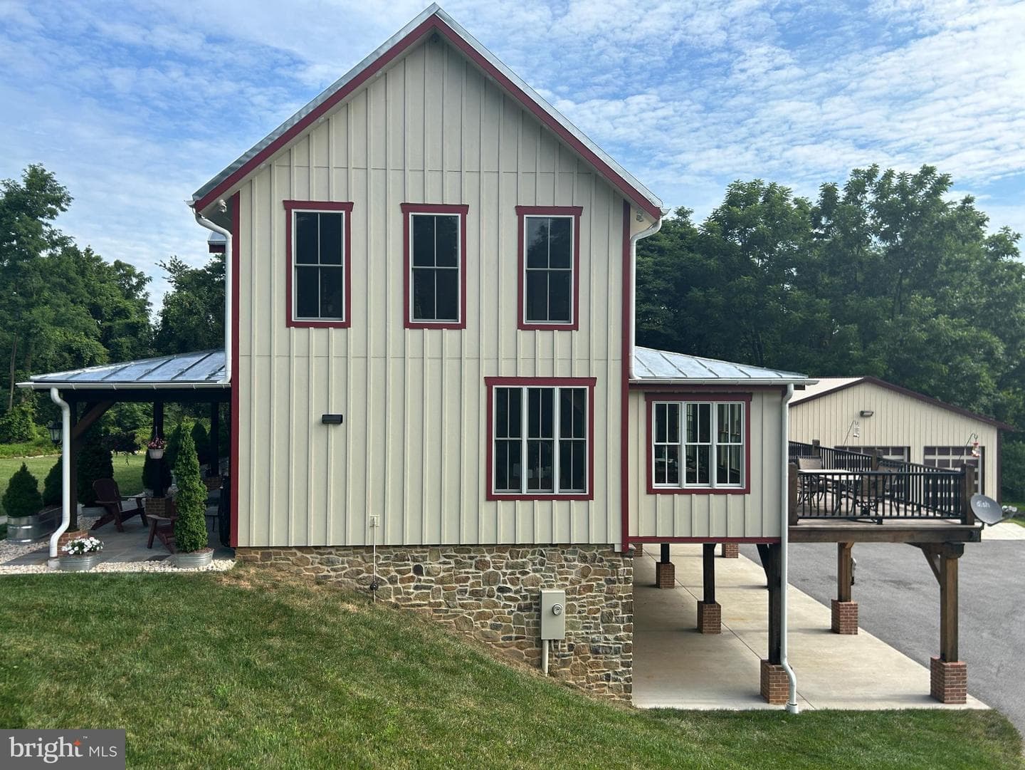 14301 Tower Road photo 2