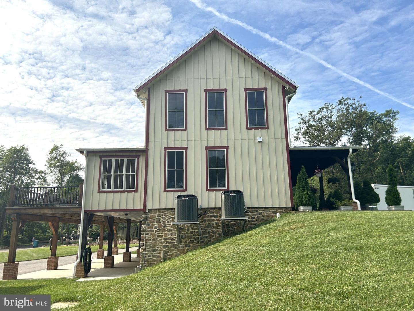 14301 Tower Road photo 5