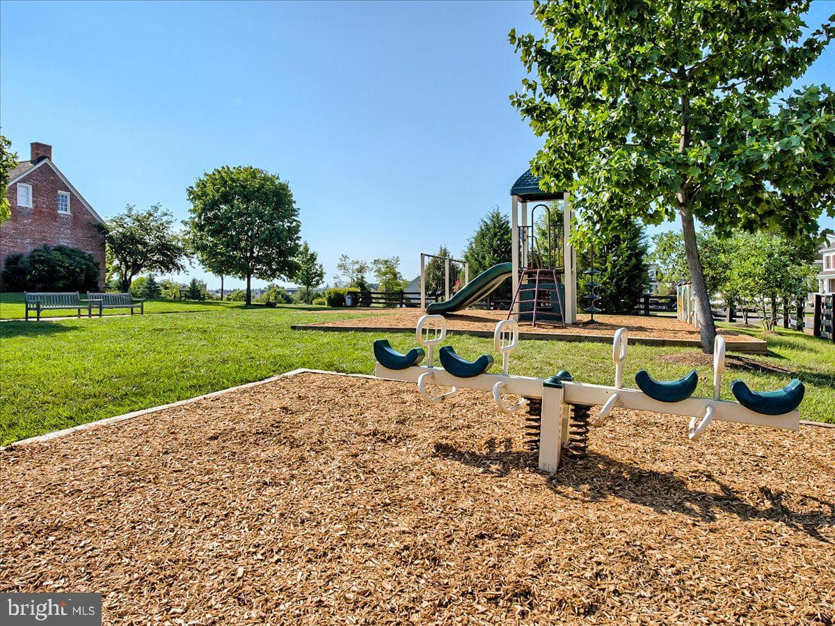 9047 Clendenin Way photo 102
