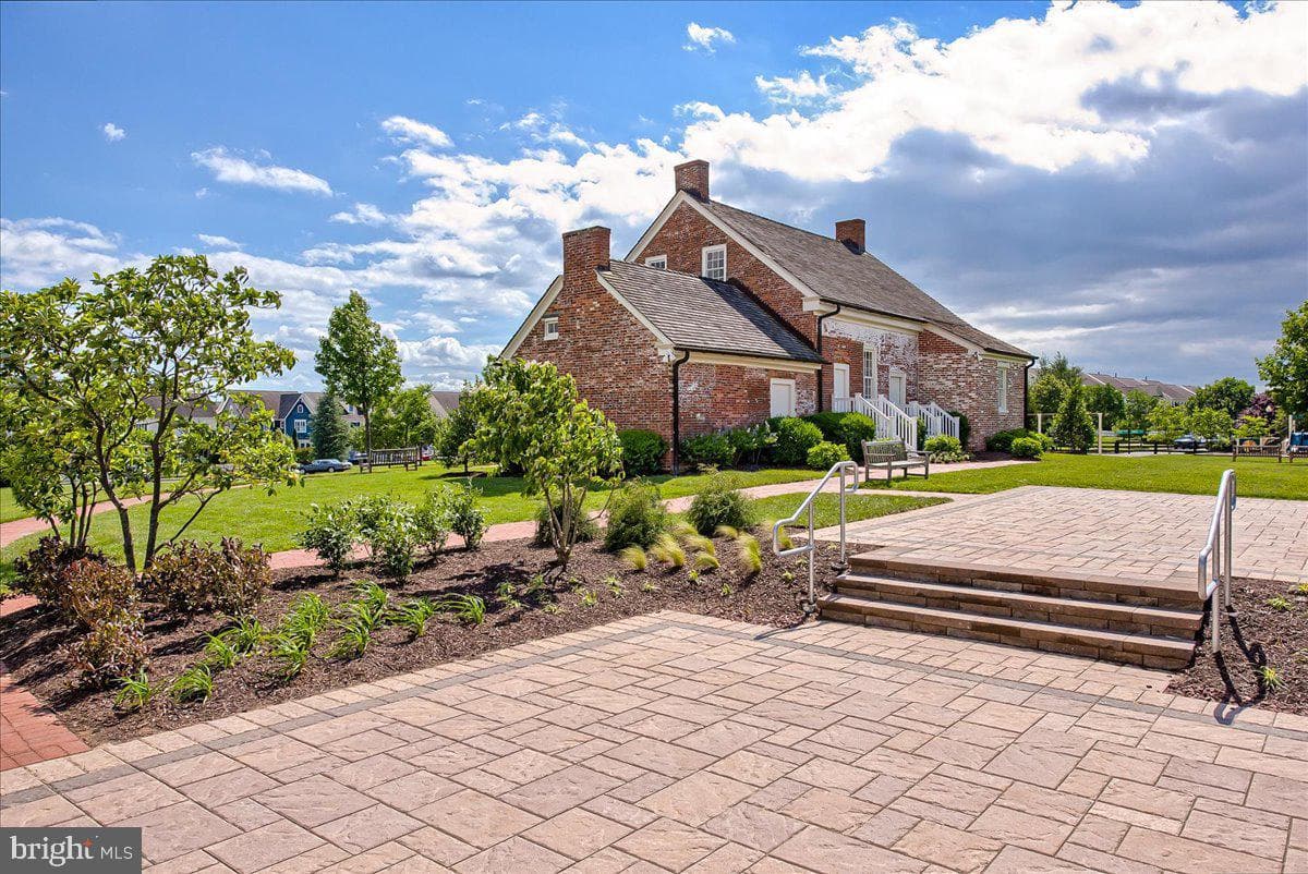 9047 Clendenin Way photo 108