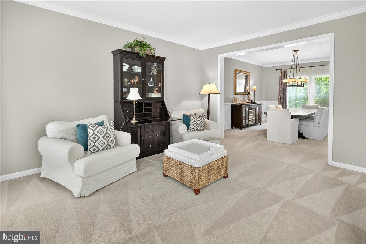 9047 Clendenin Way photo 13