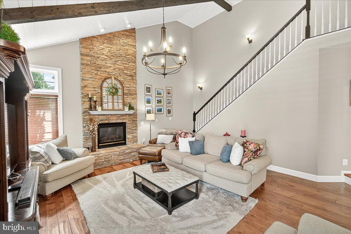9047 Clendenin Way photo 22