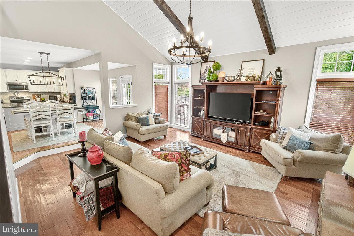 9047 Clendenin Way photo 24
