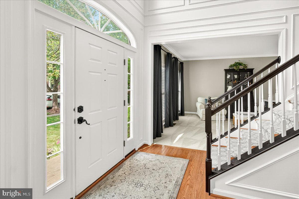 9047 Clendenin Way photo 8