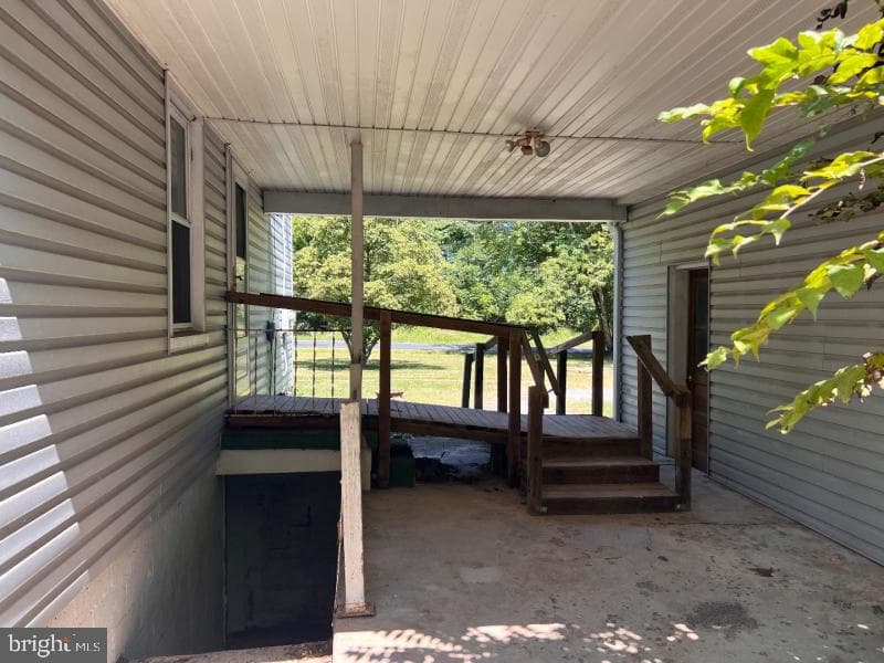 7731 Blue Mountain Road photo 5