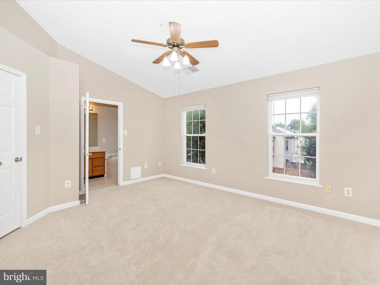 3910 Manheim Place photo 24