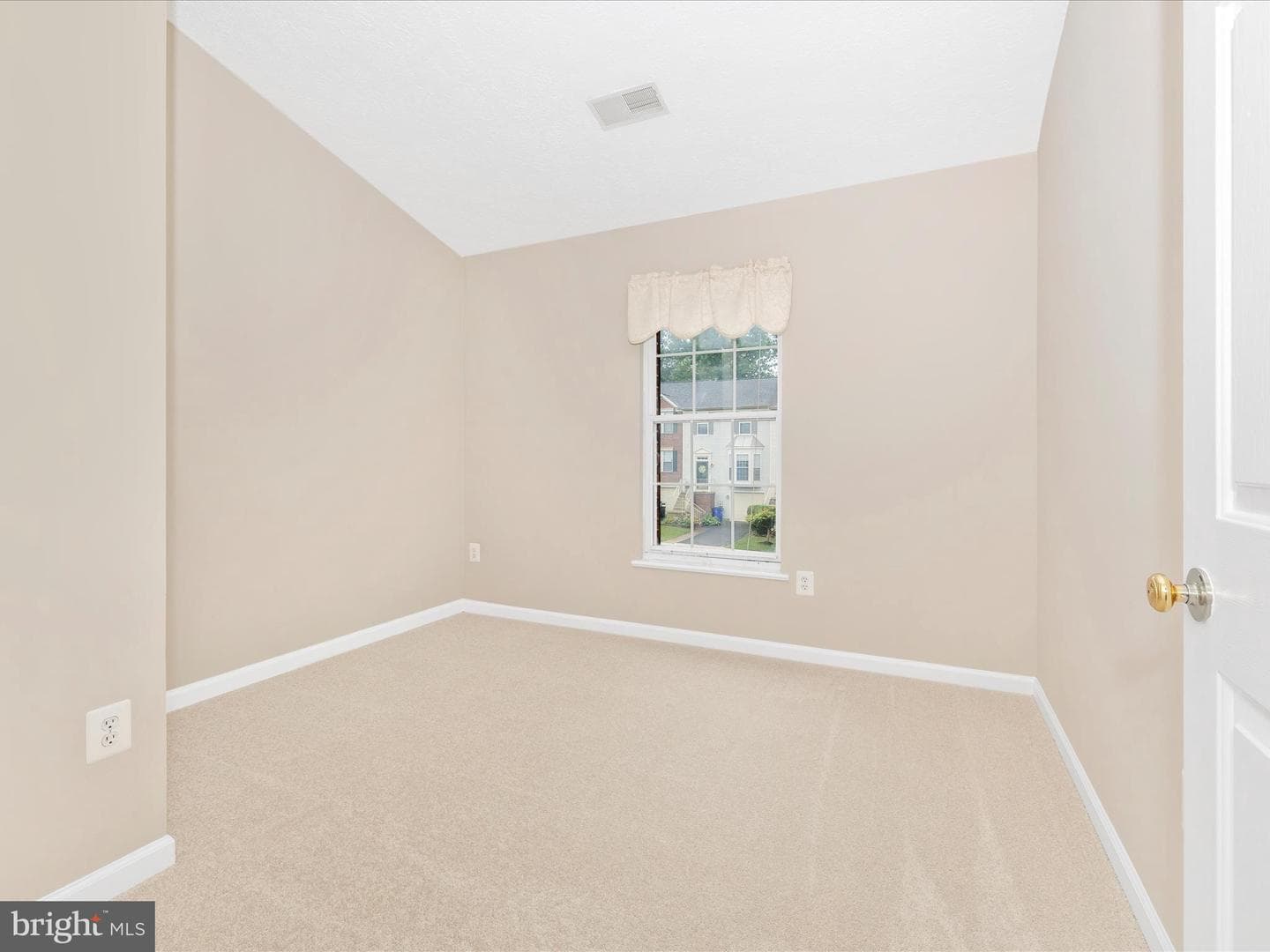 3910 Manheim Place photo 28