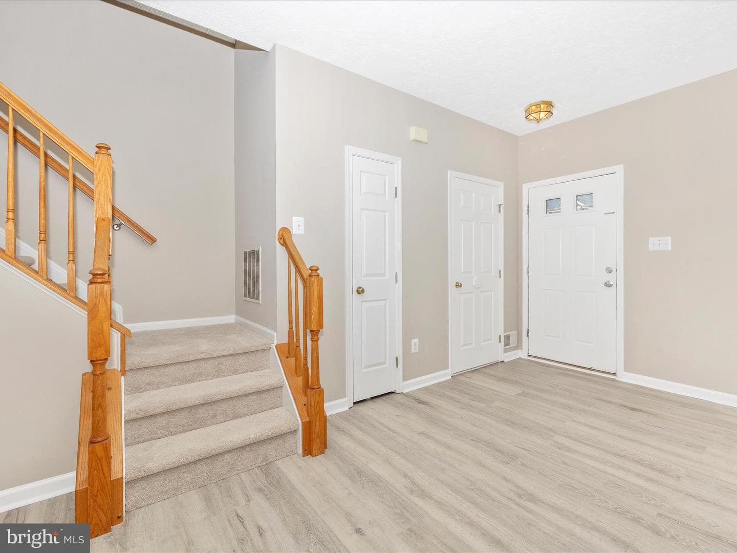 3910 Manheim Place photo 3