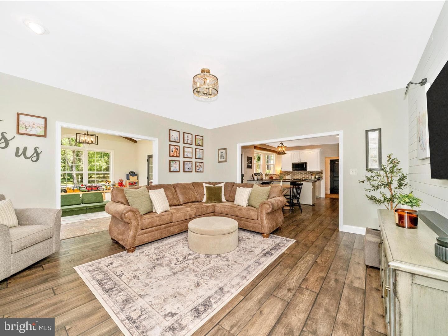 602 Scarlet Oak Court photo 10