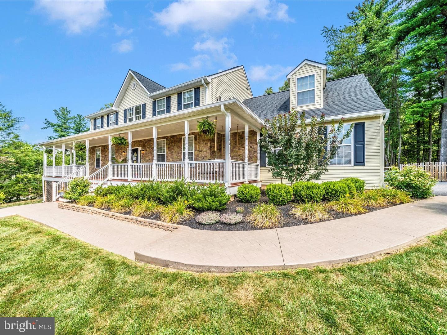 602 Scarlet Oak Court photo 2