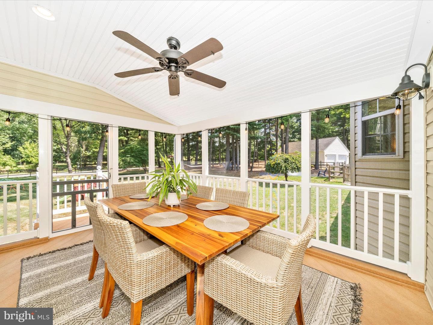 602 Scarlet Oak Court photo 27