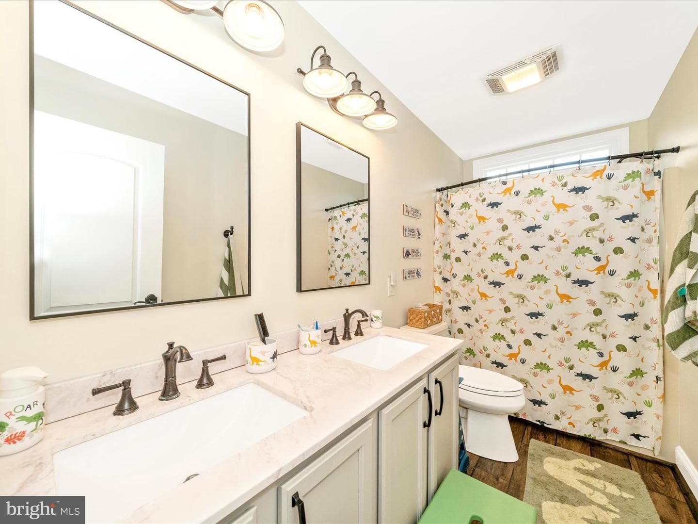 602 Scarlet Oak Court photo 41