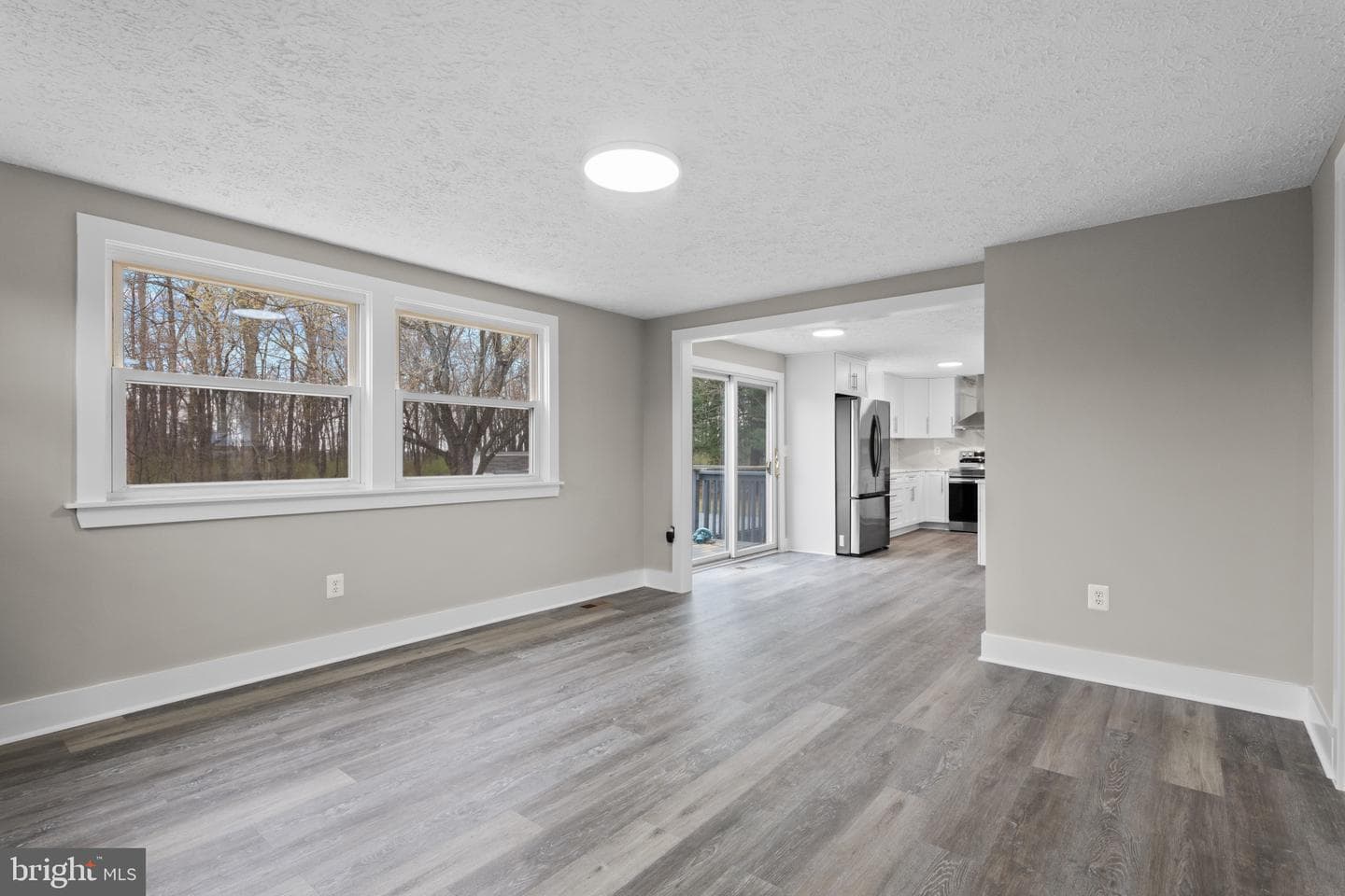 5831 Woodwinds Circle photo 12