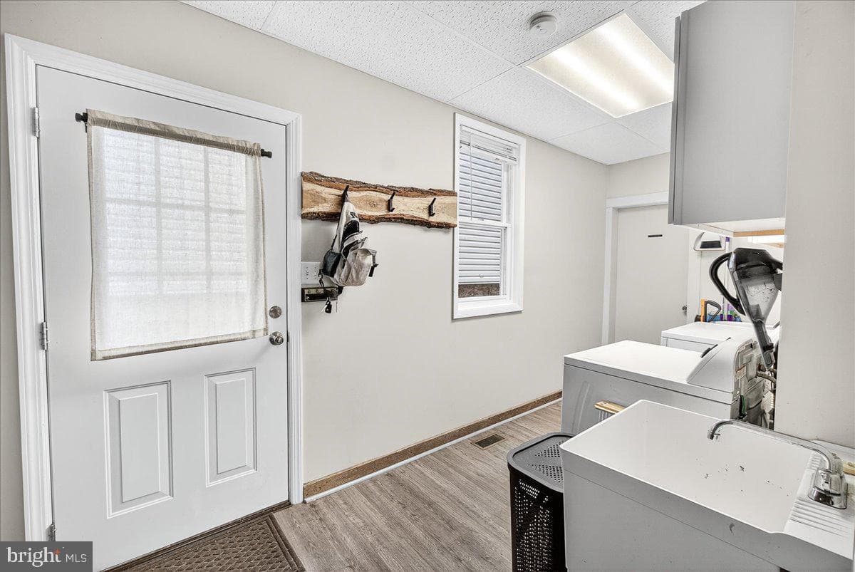 216 7th Avenue photo 15