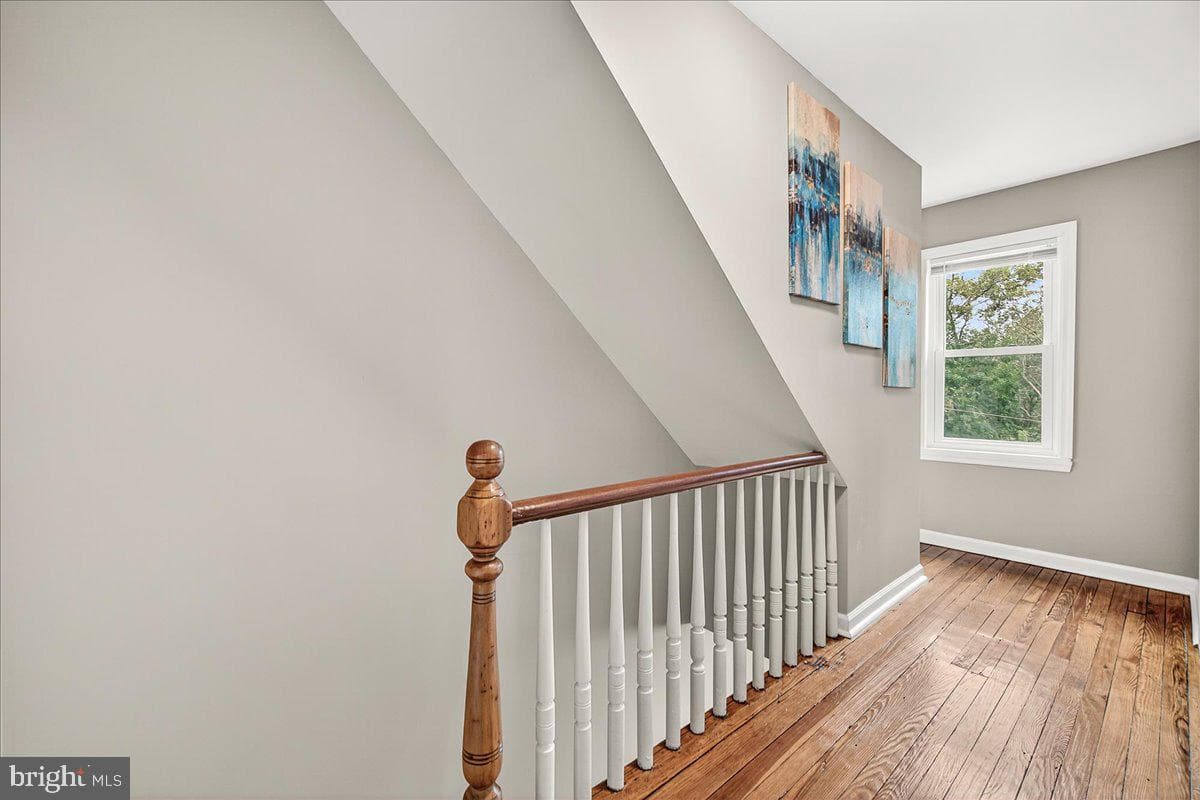 216 7th Avenue photo 17
