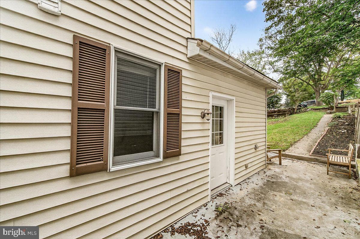 216 7th Avenue photo 32