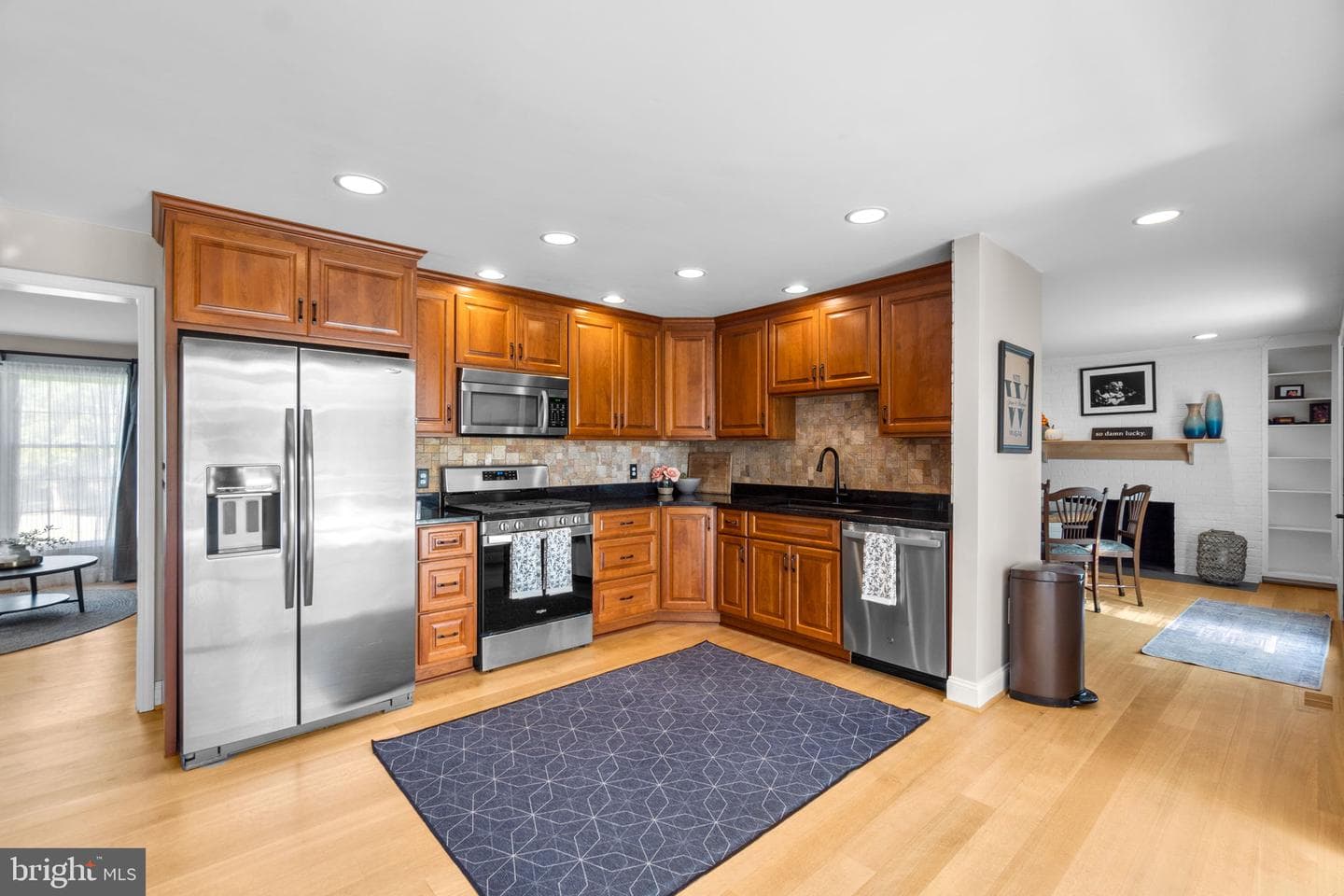 3856 Saint Clair Court photo 11