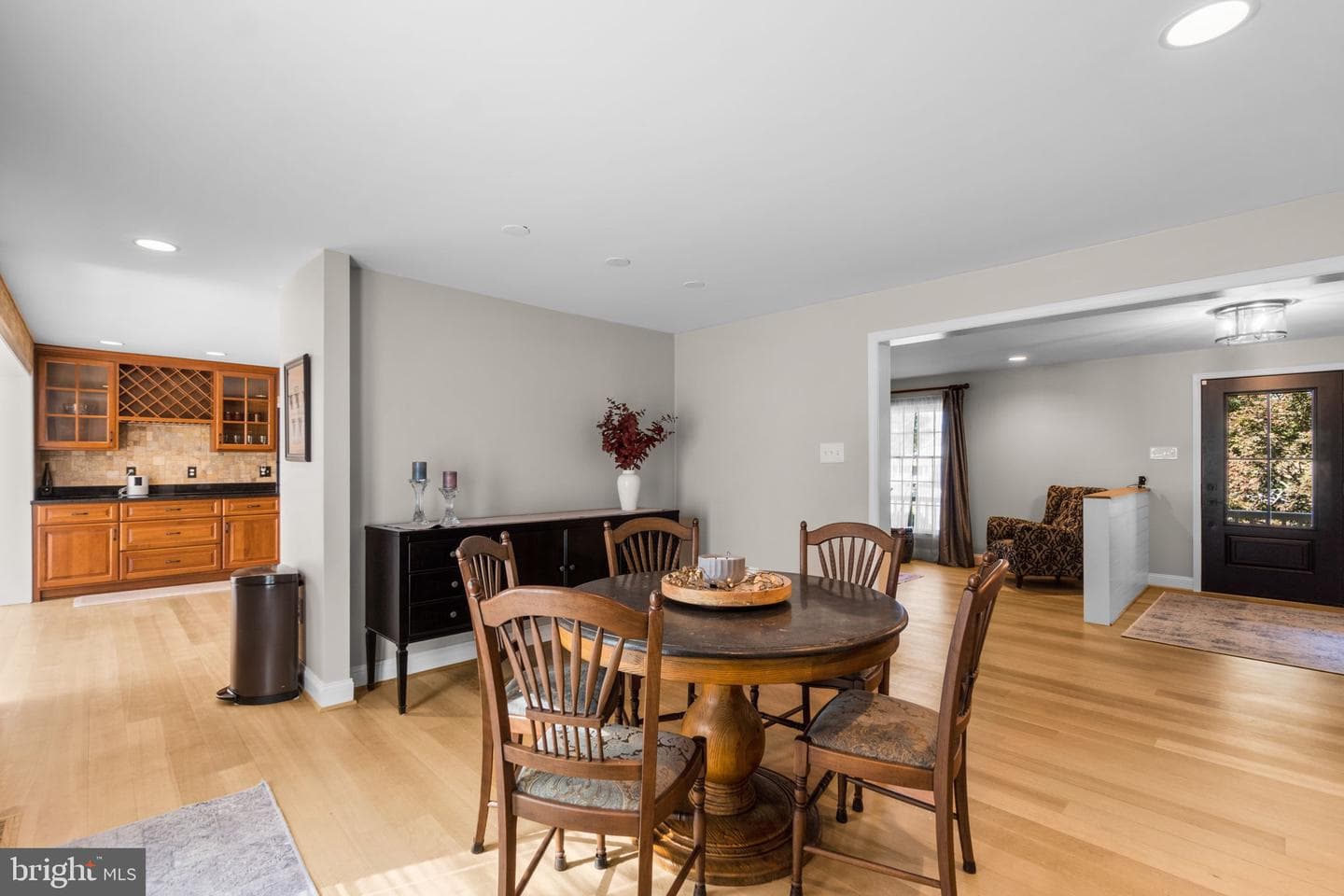 3856 Saint Clair Court photo 6