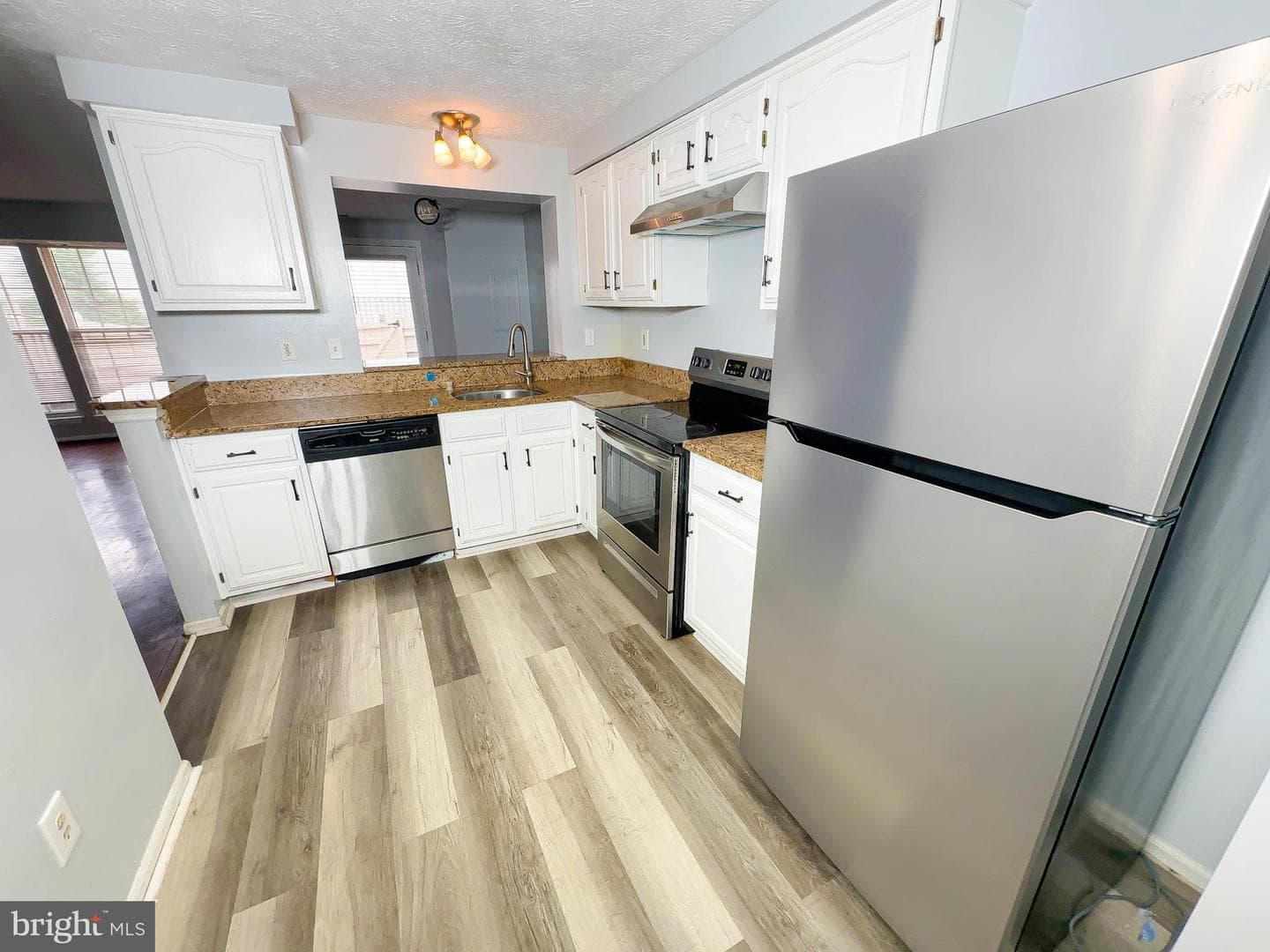 572 Cascade Way photo 10