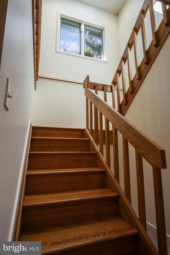 10534 Gambrill Park Road photo 46