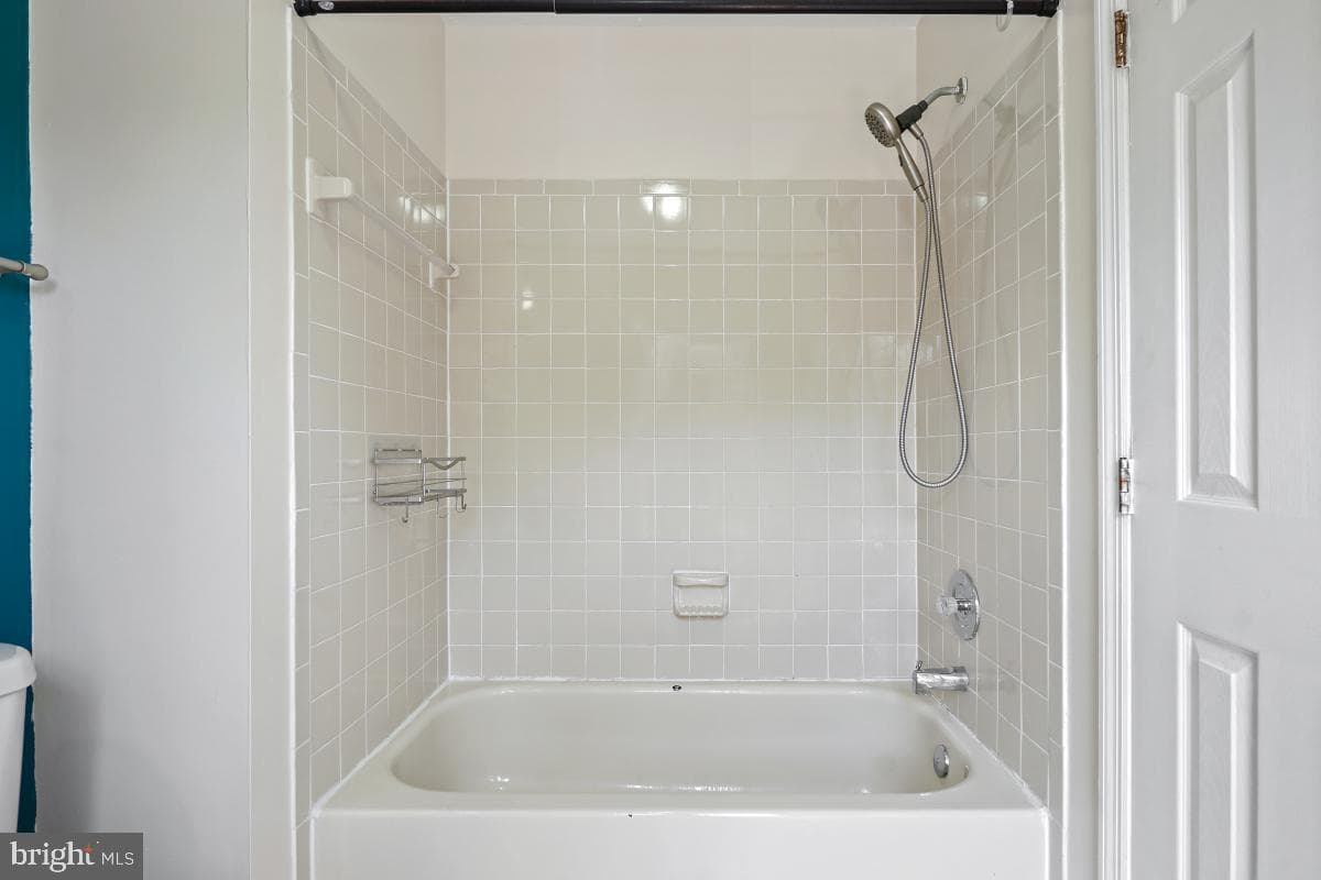 5257 Earles Court photo 18