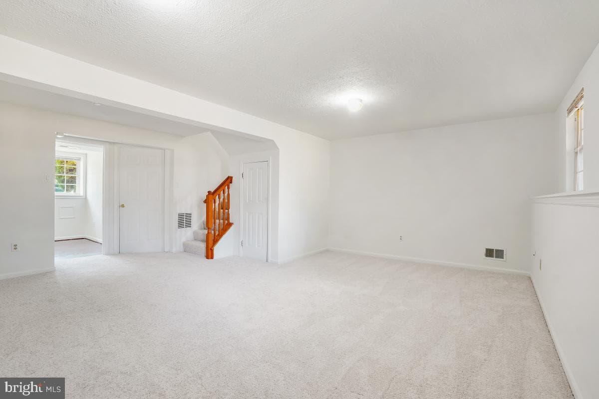 5257 Earles Court photo 25