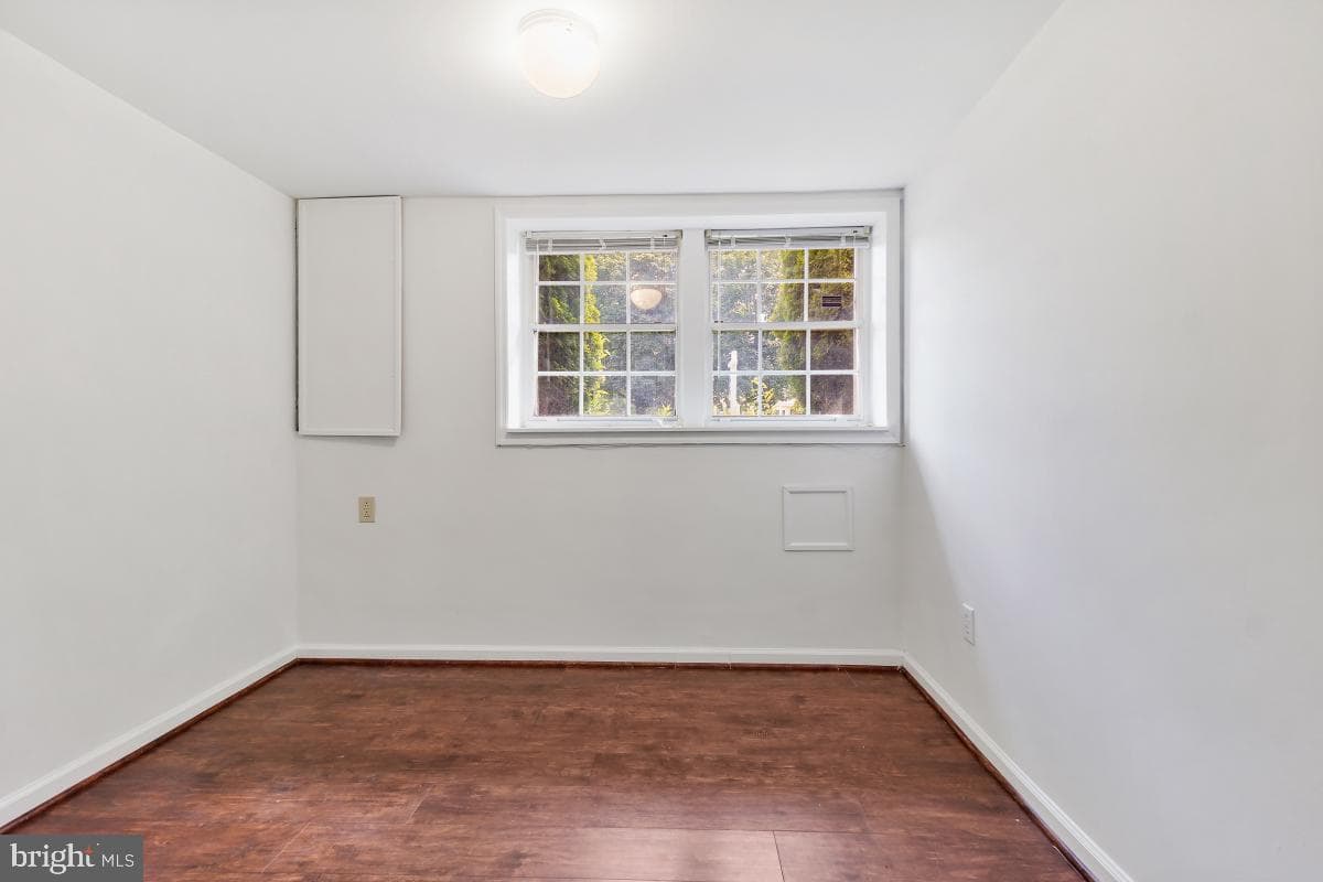 5257 Earles Court photo 26