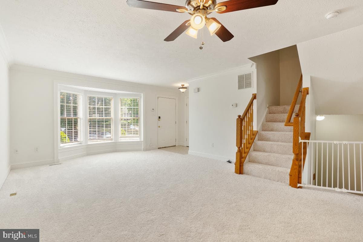 5257 Earles Court photo 4