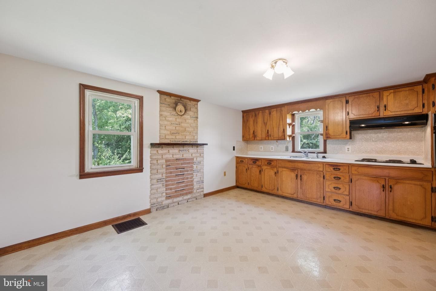 12441 Wolfsville Road photo 19