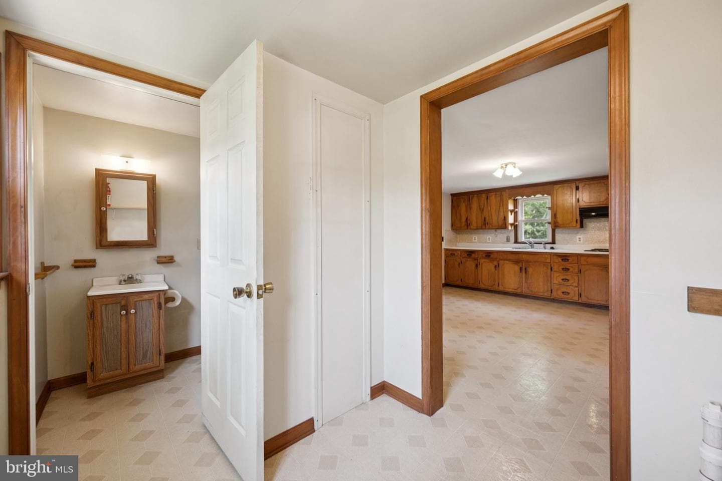 12441 Wolfsville Road photo 24