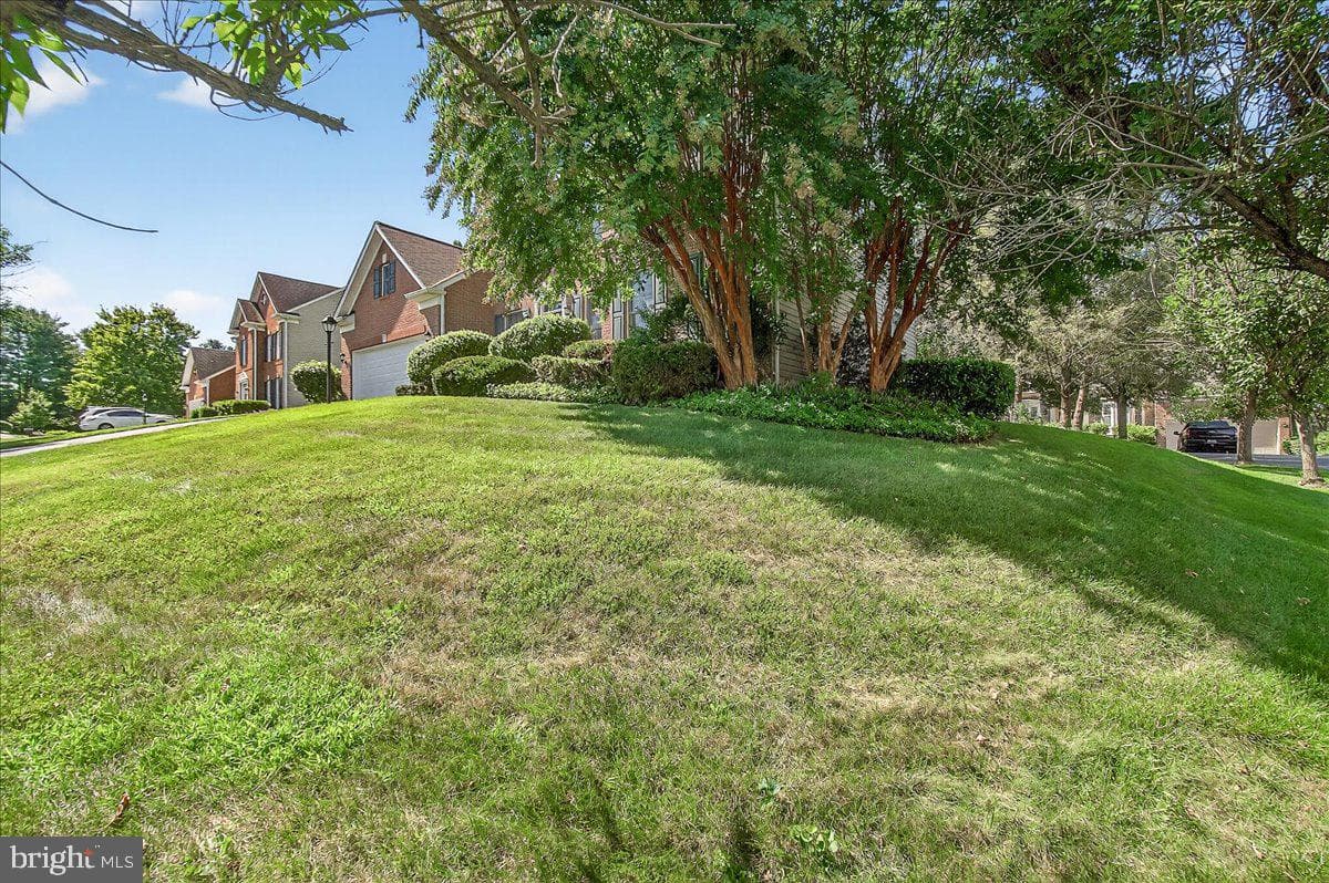 7010 Club House Circle photo 3
