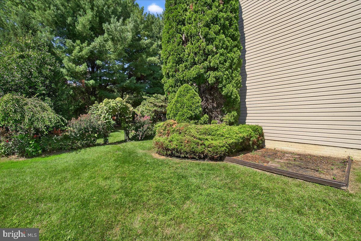 7010 Club House Circle photo 55