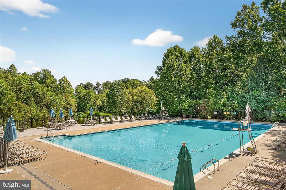 7010 Club House Circle photo 68