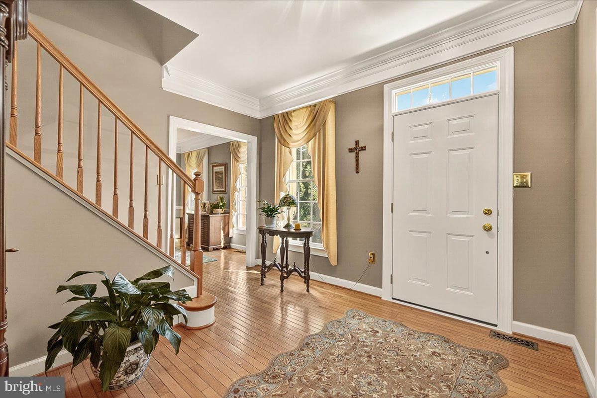 7010 Club House Circle photo 8