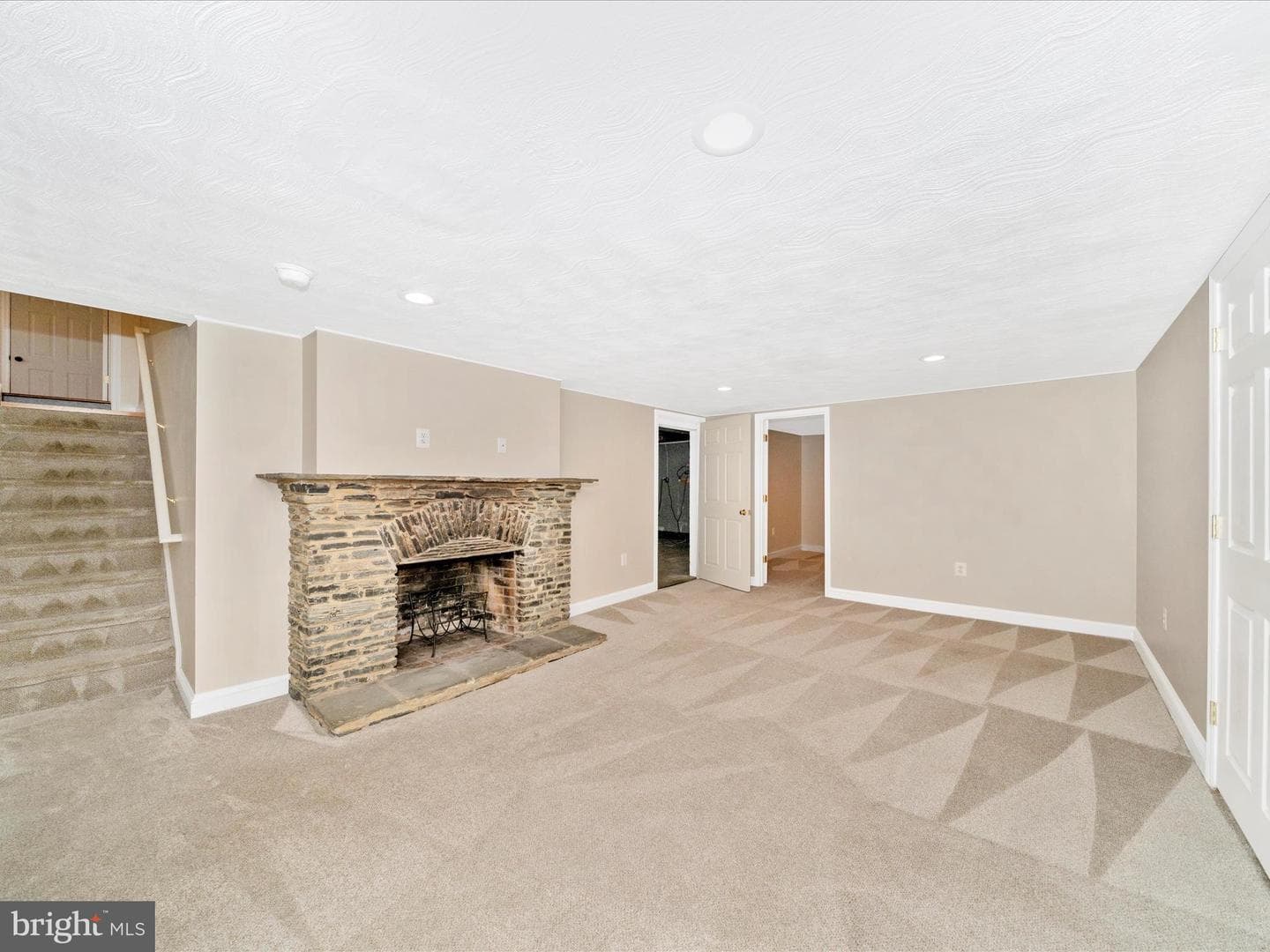 6017 Quinn Orchard Road photo 31