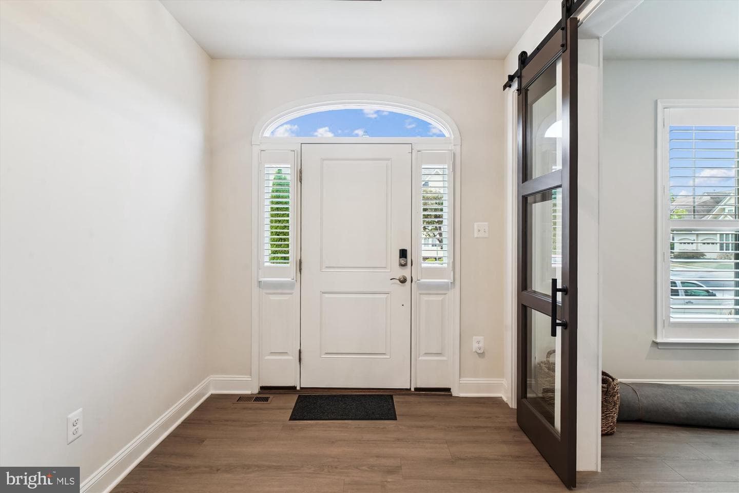 2548 Island Grove Boulevard photo 11