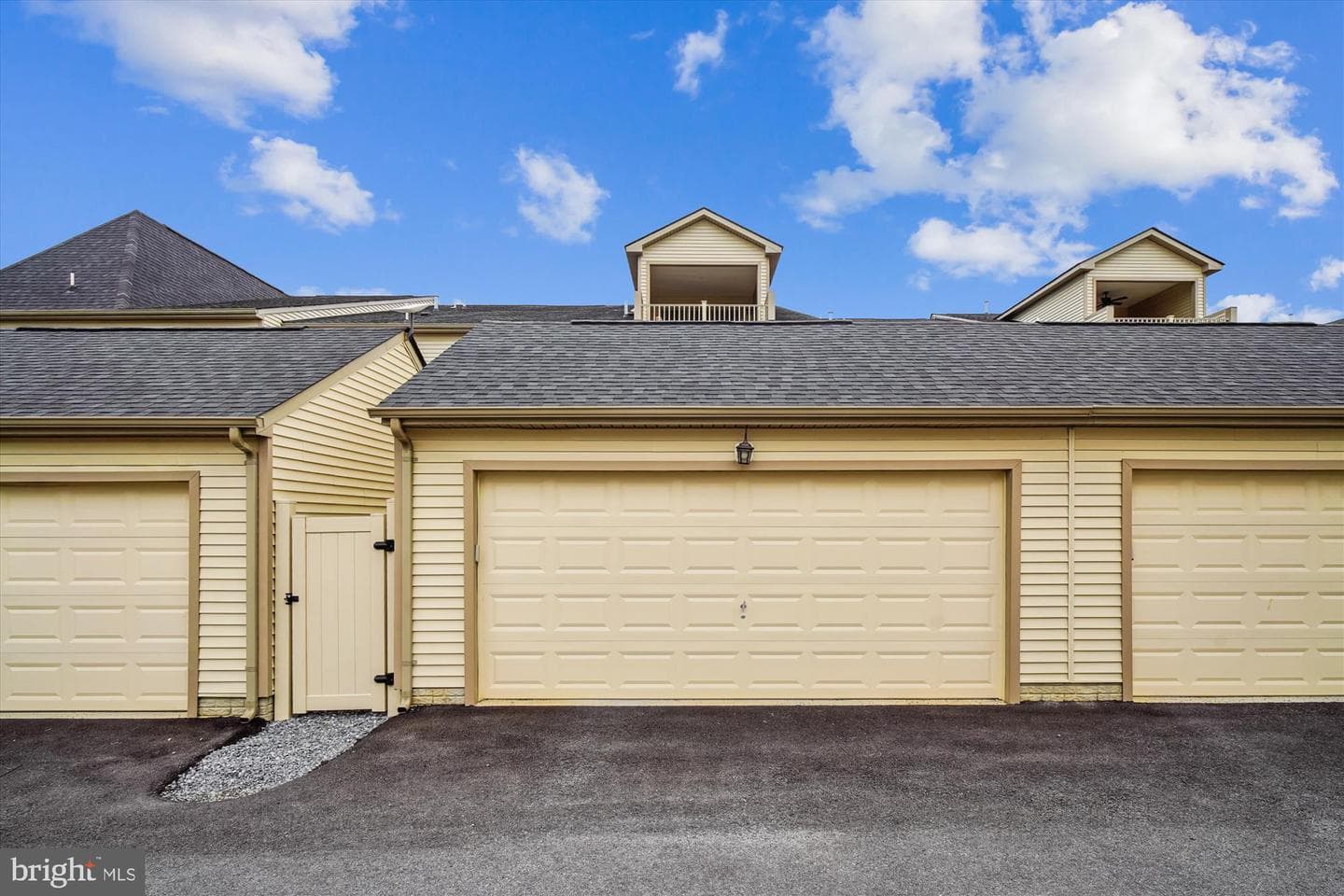 2548 Island Grove Boulevard photo 35