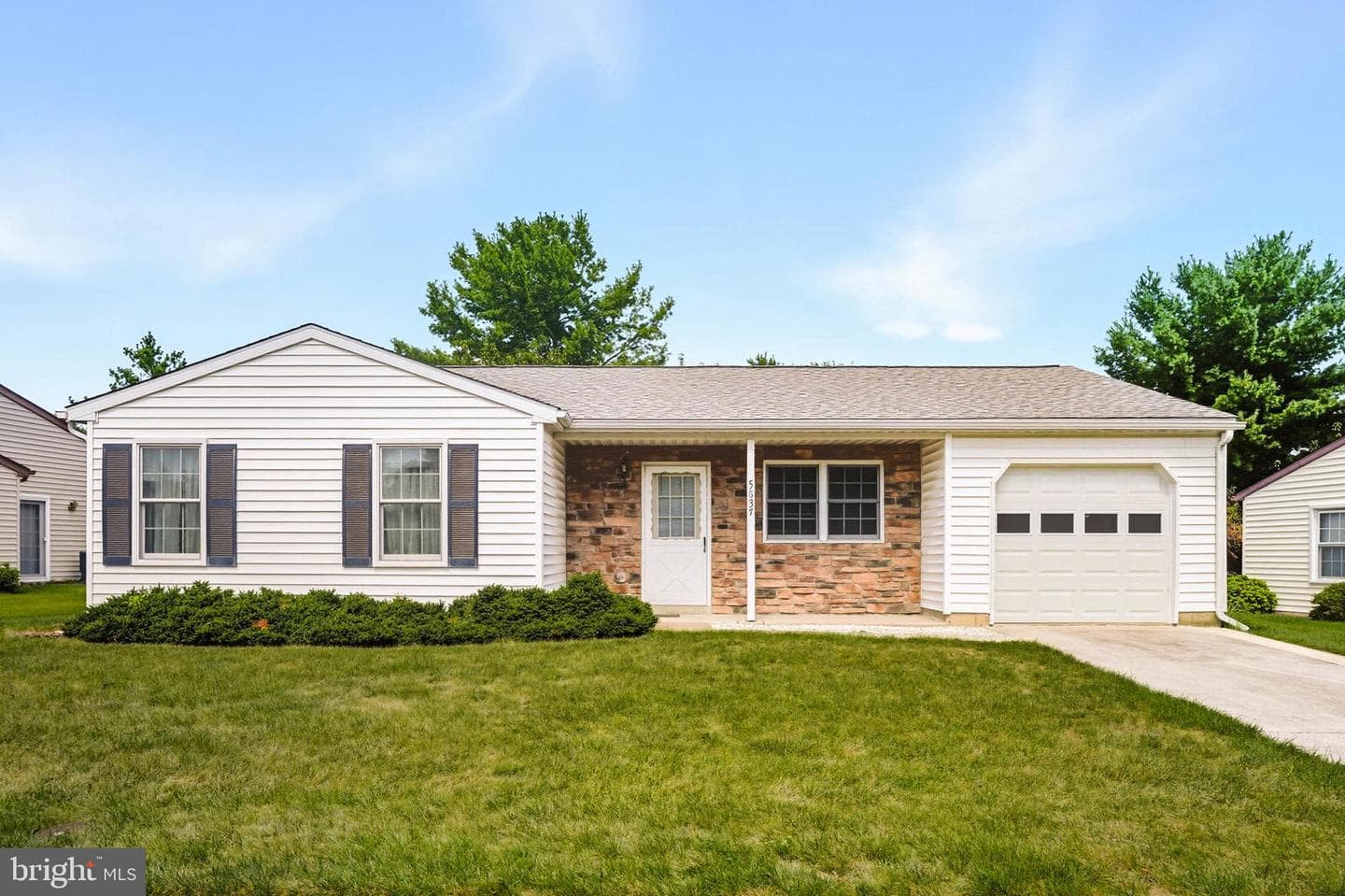 5637 Crabapple Drive photo 1