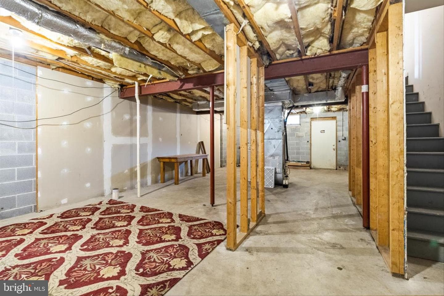 103 E Hammaker Street photo 28