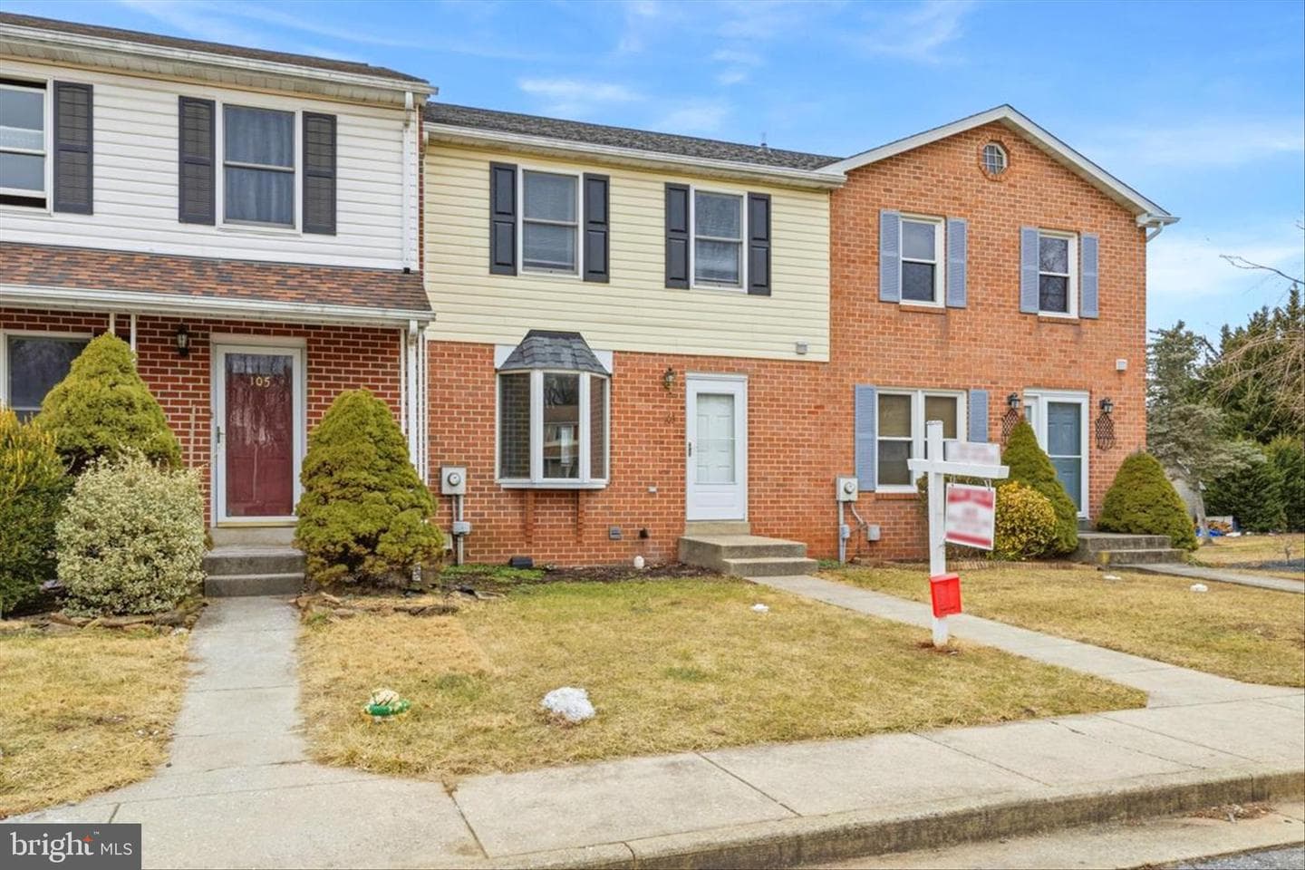 103 E Hammaker Street photo 3