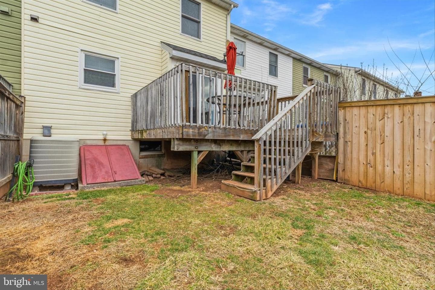 103 E Hammaker Street photo 35