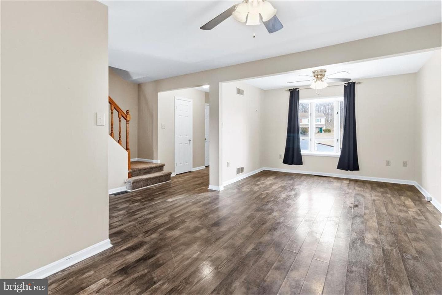 103 E Hammaker Street photo 8