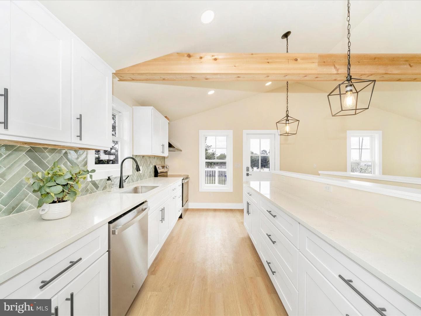 14901 New Windsor Road photo 11