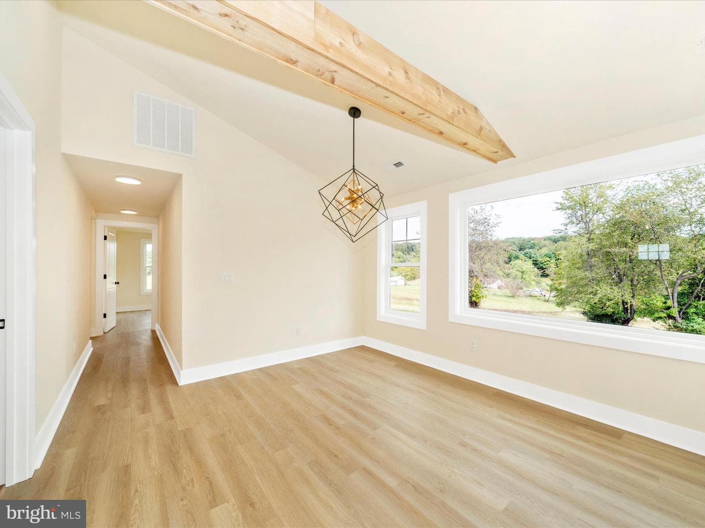 14901 New Windsor Road photo 15