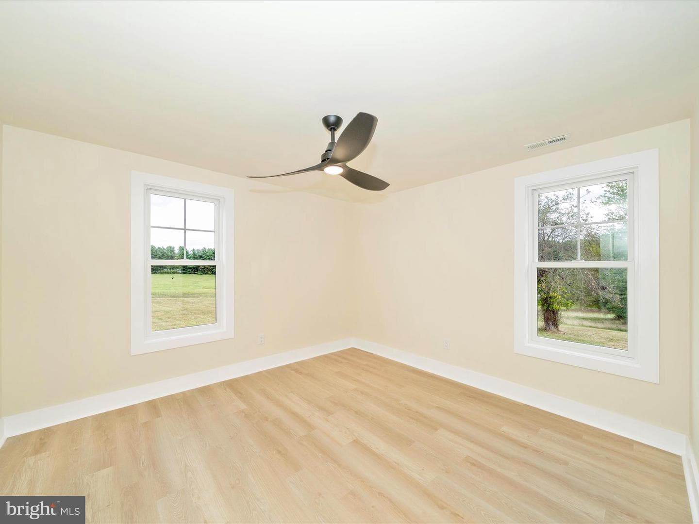 14901 New Windsor Road photo 19