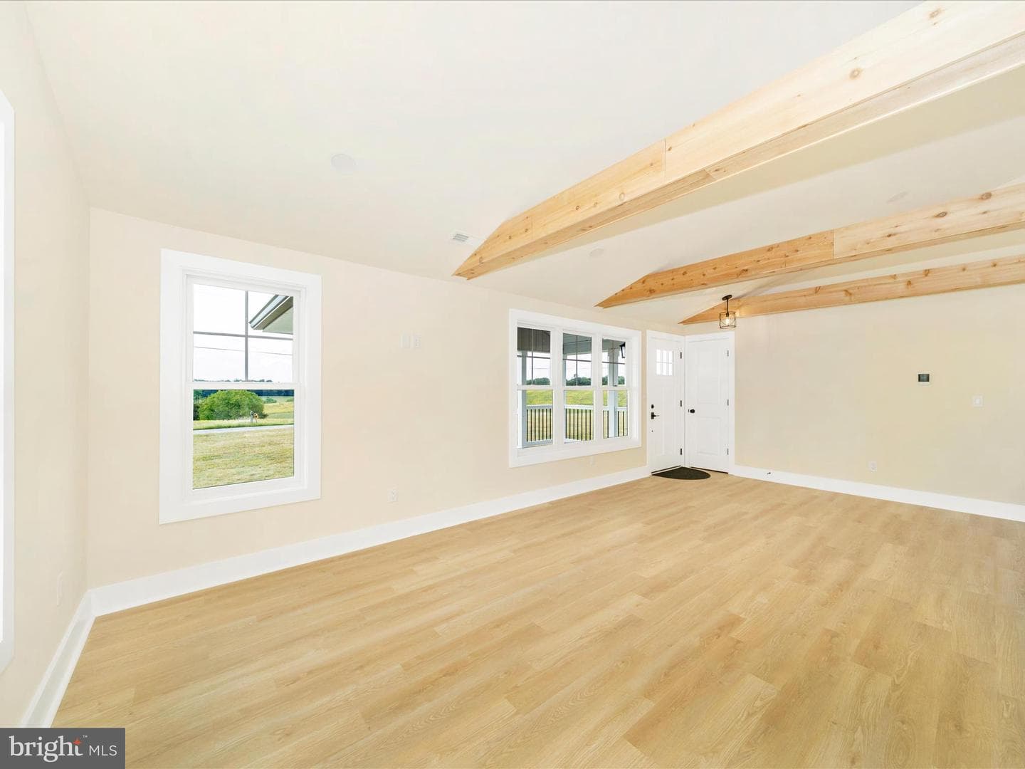 14901 New Windsor Road photo 4