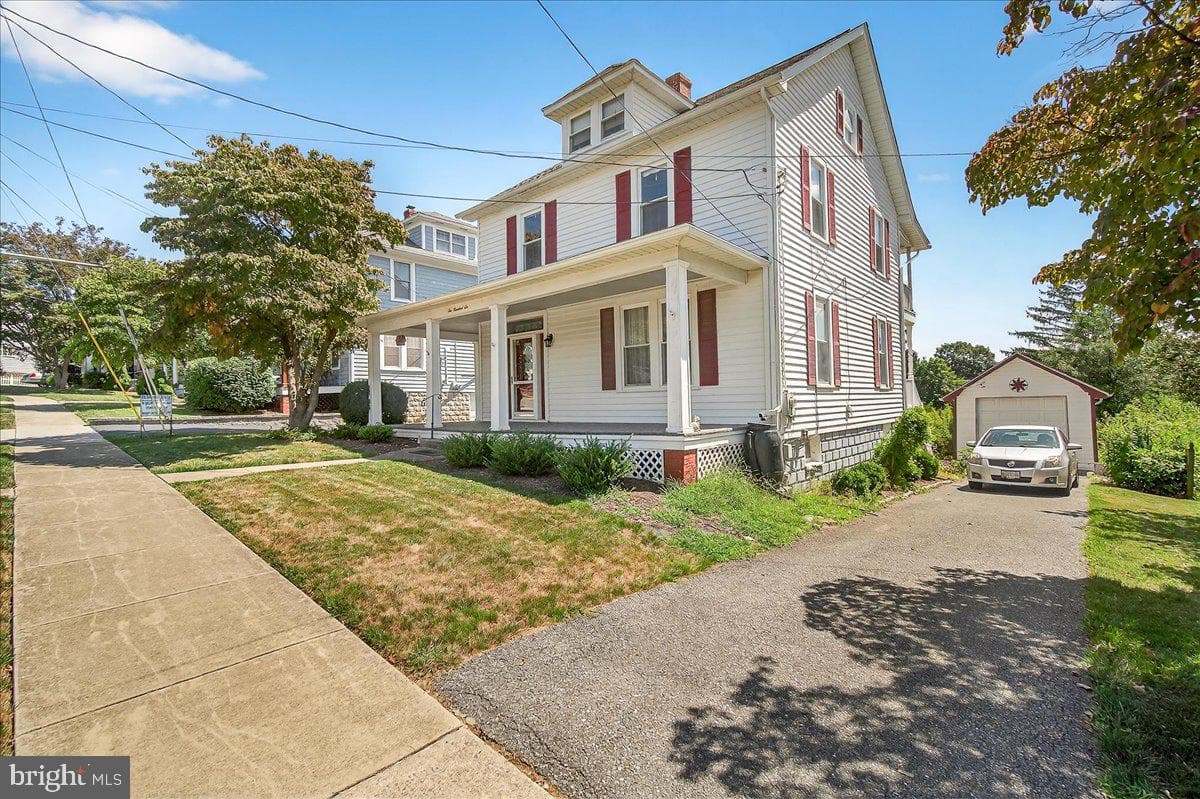 206 Prospect Street photo 1